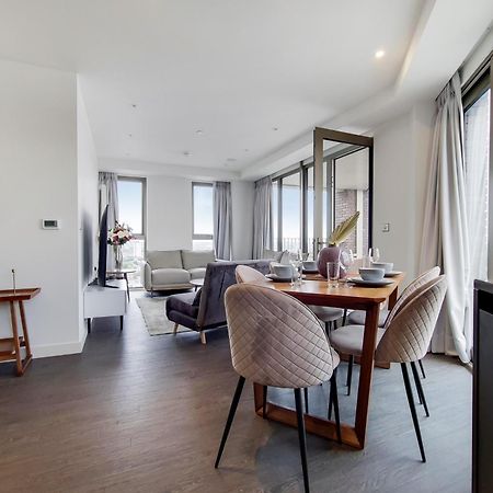 Deluxe Three Bedroom Apartment By London Excel Stays Zewnętrze zdjęcie